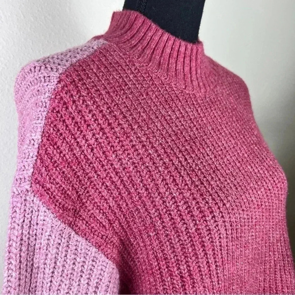 Van’s Women’s Pullover Sweater Jumper Comfortable Fit Size Medium Pink - Picture 9 of 12